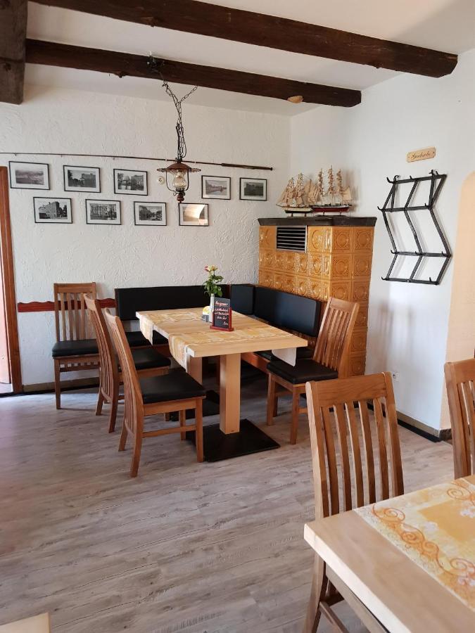 Gasthof Alte Fischerhuette Altfriesack Buitenkant foto